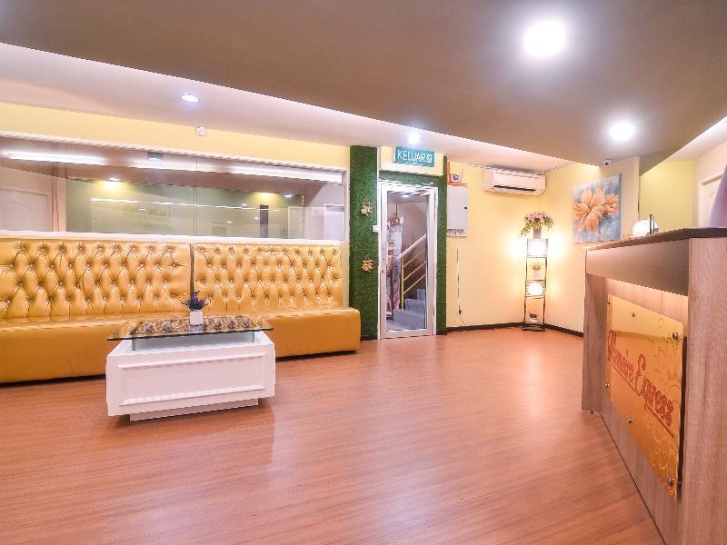 Oyo 1119 Memoire Express Hotel Кучинг Екстериор снимка